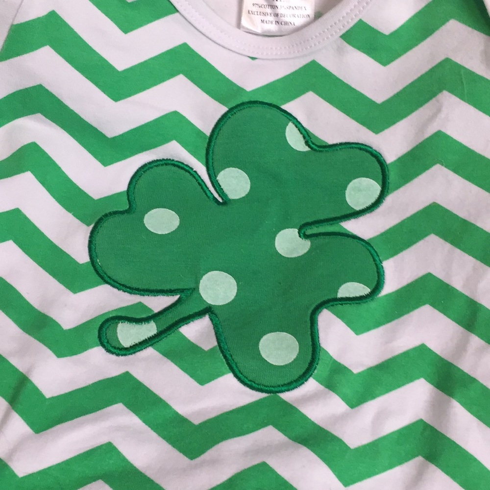 ☘️ St. Patty’s Day Ruffle Onsie ☘️ Baby NEW 12-18 months St Patrick’s Day Frilly - Picture 7 of 8